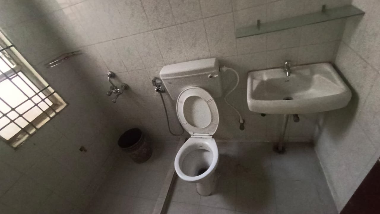 Unfurnished 3bhk in Bamunimaidan, Guwahati, Assam, India for Rent